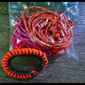Paracord bracelet + more